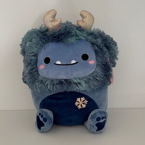 Dani Navy Bigfoot Reindeer with Snowflake Christmas 2025 Squishmallows